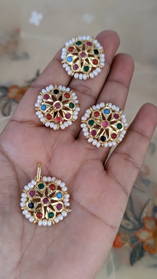 Phool_Navratan_Premium_Pendant_And_Ring_For_Women