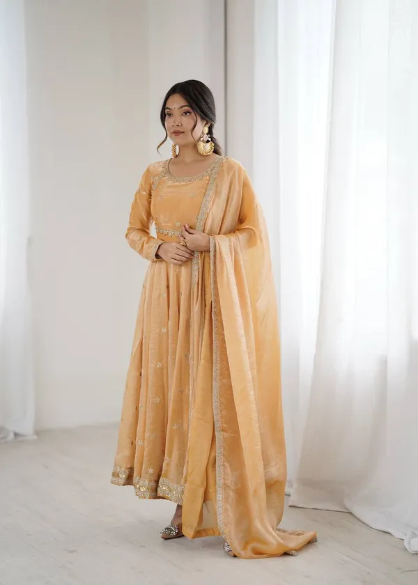 PEACH_Ethnic_Look_with_Elegance