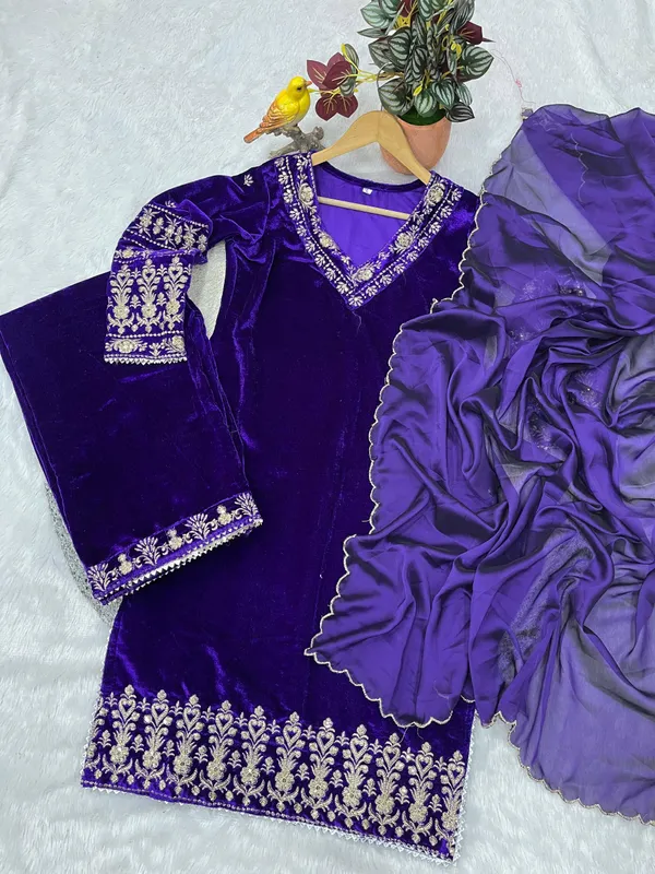 NAVY_BLUE_3_Pieces_Suit_with_top,_Bottom_&_Dupatta