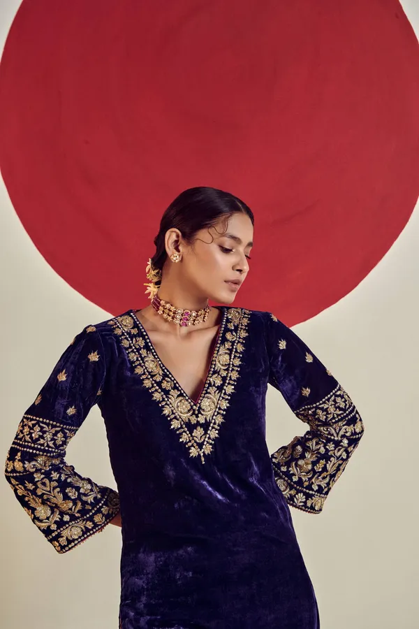 NAVY_BLUE_3_Pieces_Suit_with_top,_Bottom_&_Dupatta