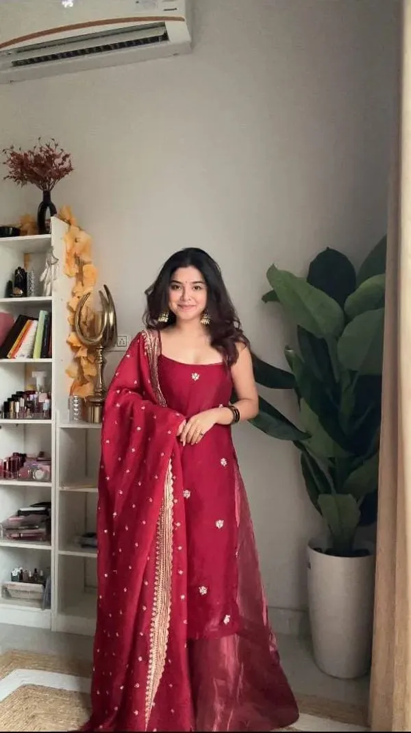 Graceful_Crimson_Red_Kurta_Set_with_Embroidered_Dupatta