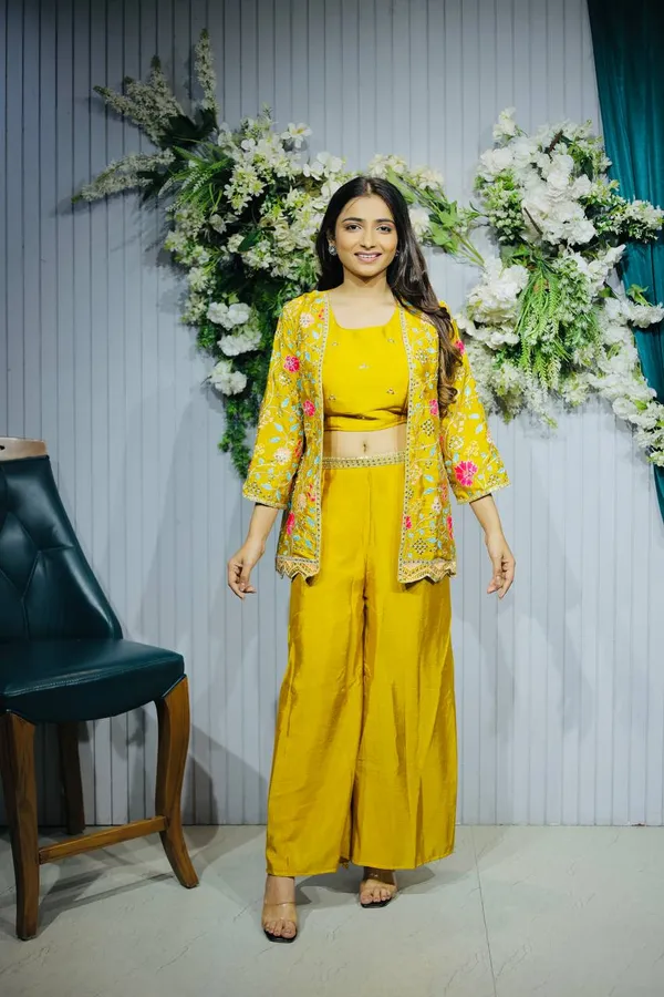 3__Pieces_mustard_yellow_Ready_Made_Plazzo_&_blouse_Set_With_Shrug