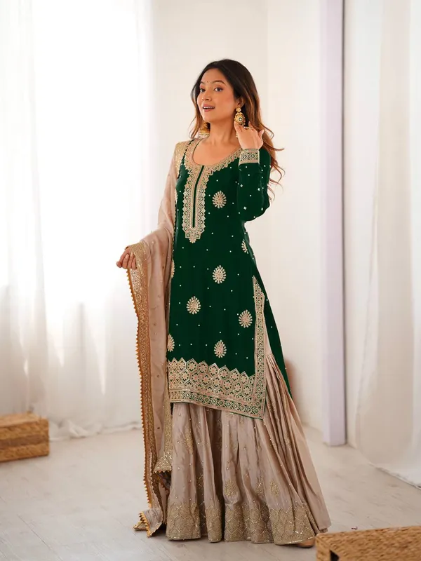 ROYAL_GREEN_EMBROIDERED_SHARARA_SUIT_SET
