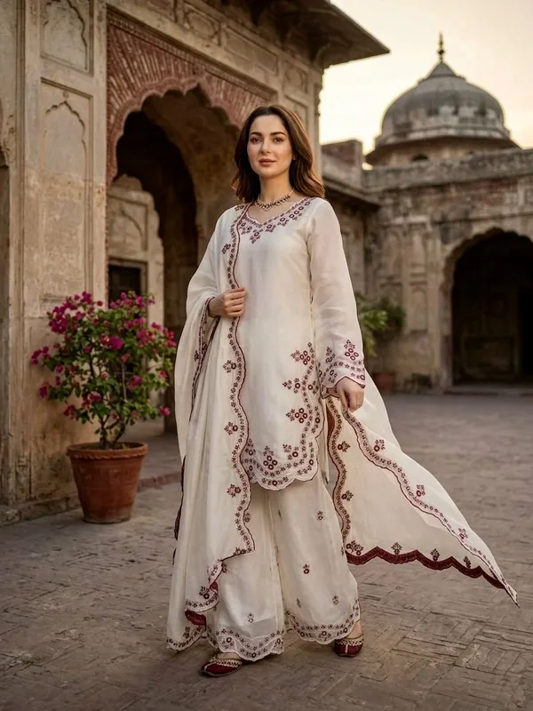IVORY_EMBROIDERED_SUIT_SET