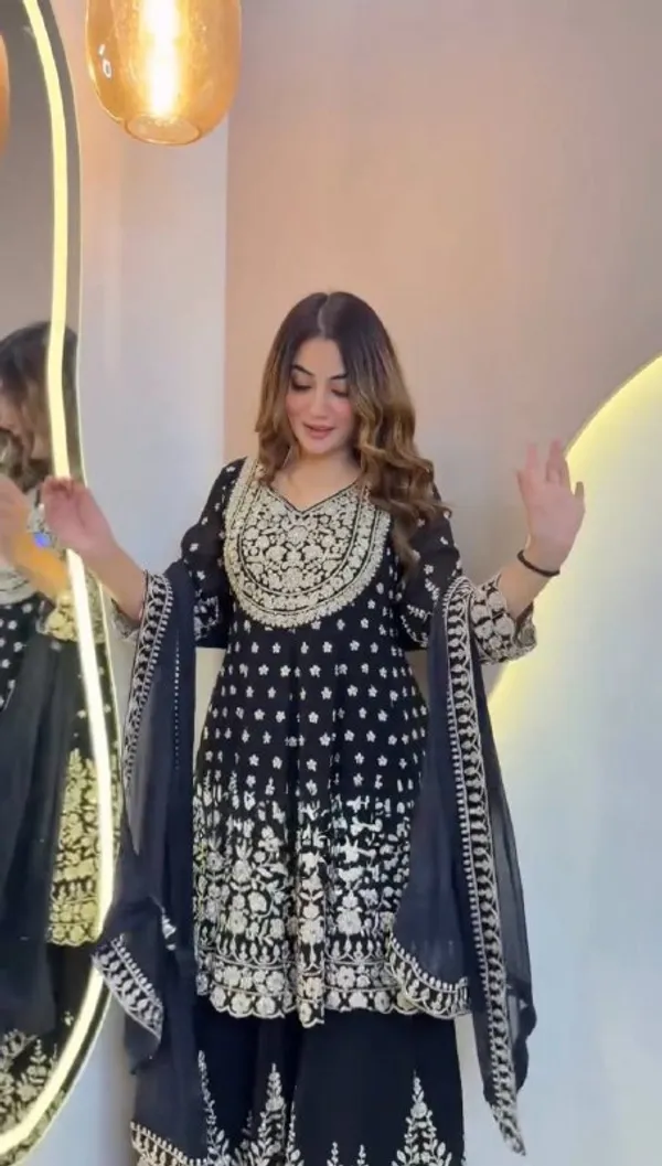 FAULK_GEORGETTE_EMBROIDERED_LENGHA_SET