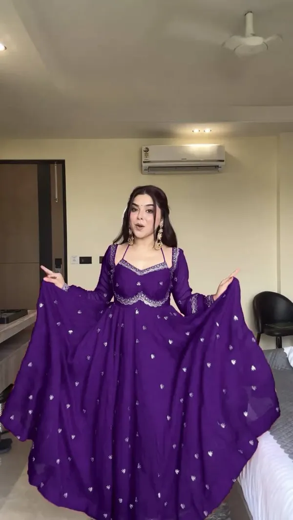 Royal_purple_Anarkali_Graceful_Look