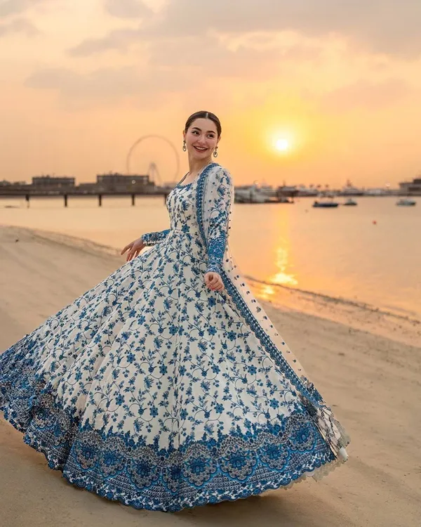 WHITE_FAUX_GEORGETTE_ANARKALI_SUIT_WITH_SEQUENCE_WORK