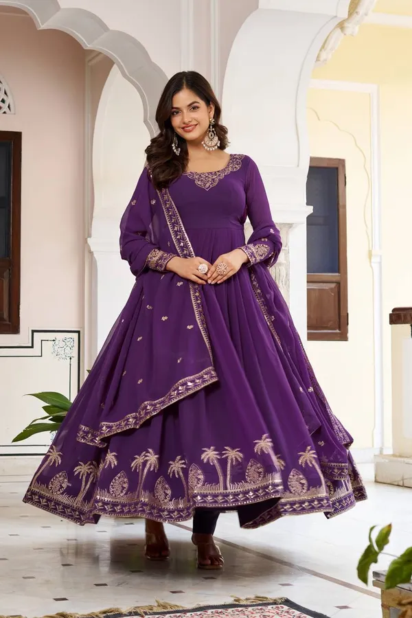 Regal_Violet_Heritage_Anarkali_Ensemble
