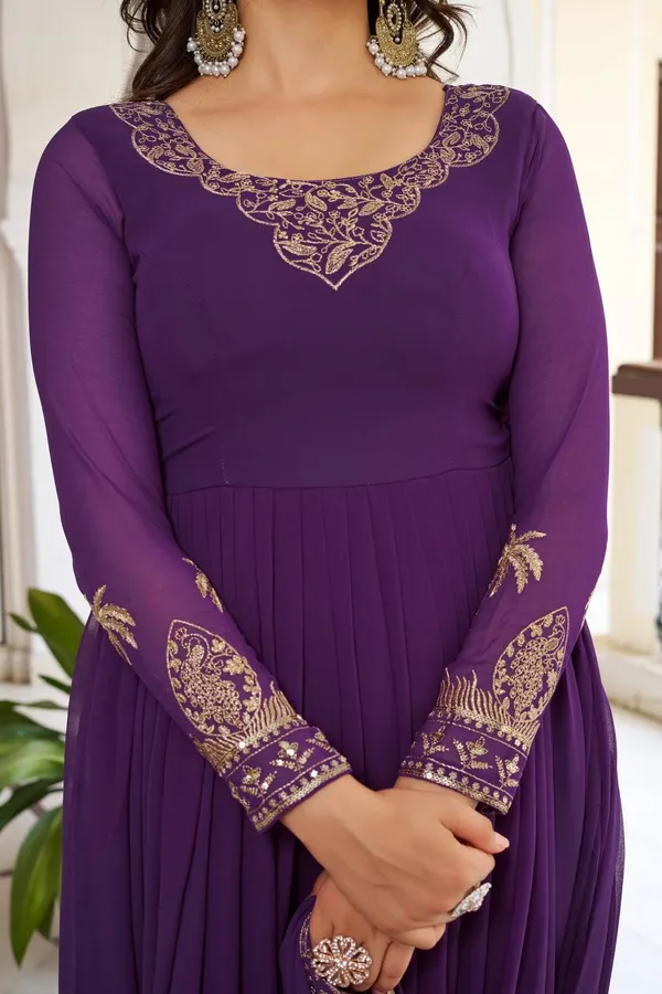 Regal_Violet_Heritage_Anarkali_Ensemble