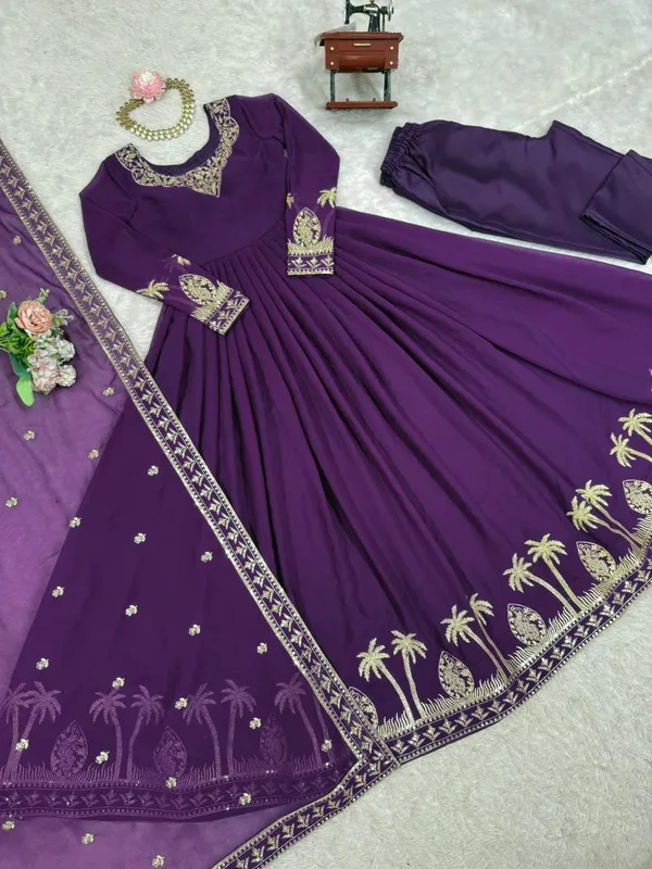 Regal_Violet_Heritage_Anarkali_Ensemble