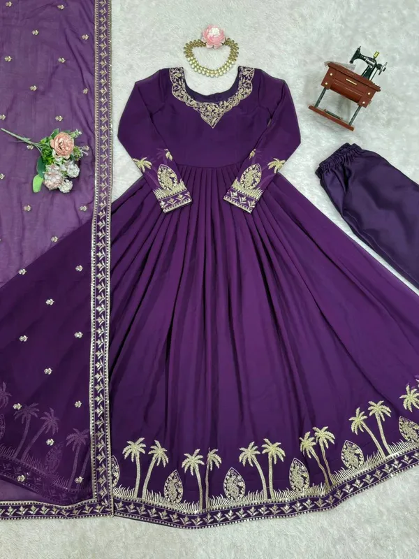 Regal_Violet_Heritage_Anarkali_Ensemble