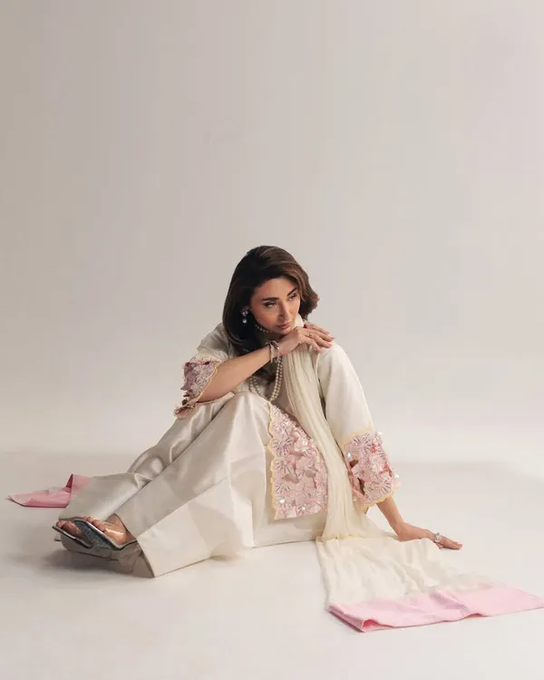 MAHPARA_ZOYA_FARSHI_SALWAR_SUIT