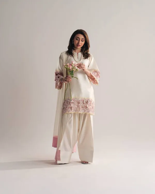 MAHPARA_ZOYA_FARSHI_SALWAR_SUIT