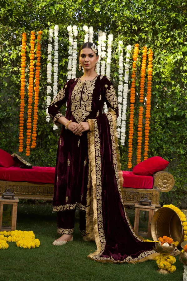 LUXURY_WINE_3_Pieces_Suit_with_top,_Bottom_&_Dupatta