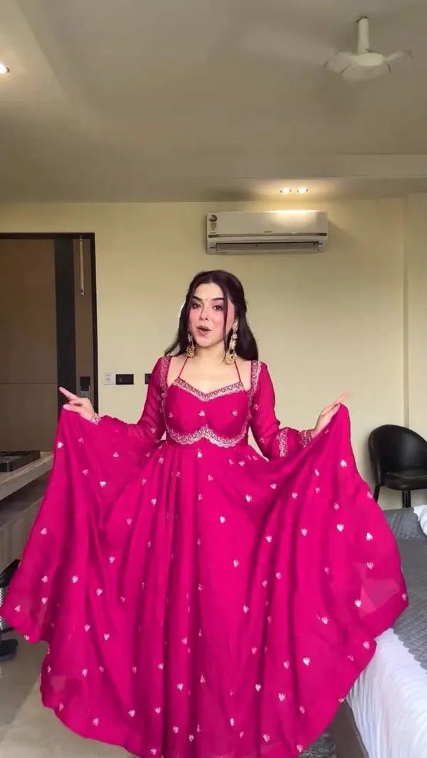 HOT_PINK_Anarkali_Graceful_Look