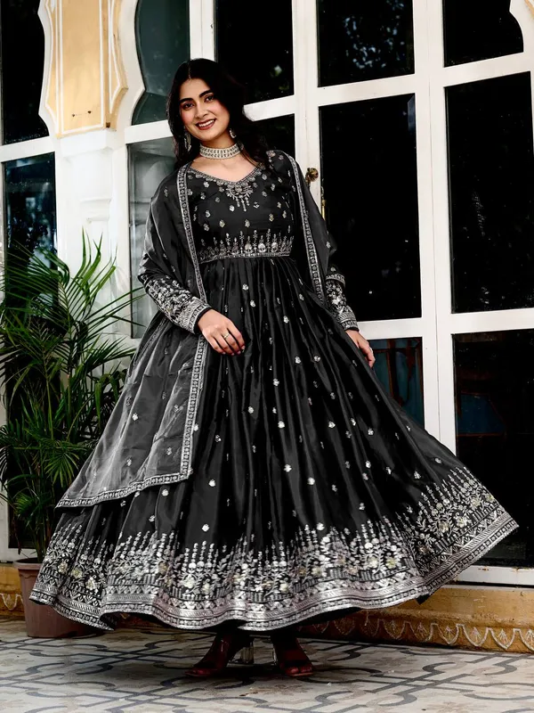 Elegant_royal_BLACK_Embroidered_Anarkali_Suit_with_Dupatta_&_Palazzo_Set