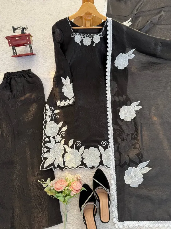 3-piece_set_–_crafted_for_comfort,_stitched_with_grace.