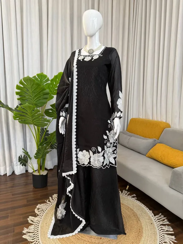 3-piece_set_–_crafted_for_comfort,_stitched_with_grace.