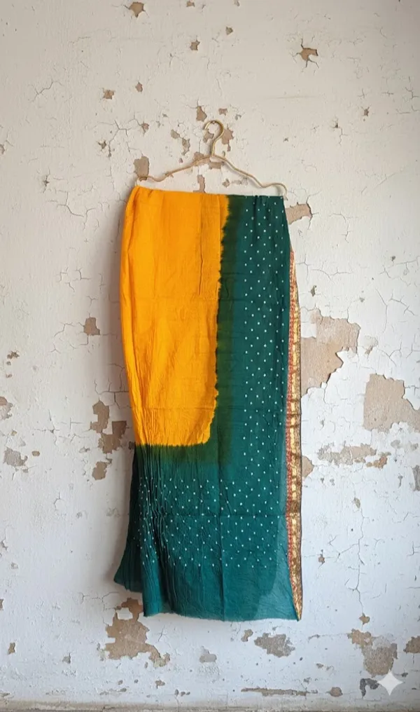 Peacock_Green_Cotton_Bandhani/Bandhej_Suit_Dress_Materials_Women