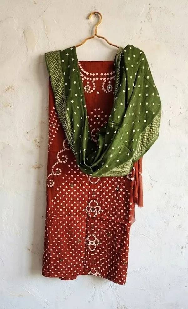 Brown_Cotton_Bandhani/Bandhej_Suit_Dress_Materials_Women