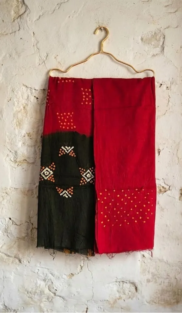 Green_Cotton_Bandhani/Bandhej_Suit_Dress_Materials_Women