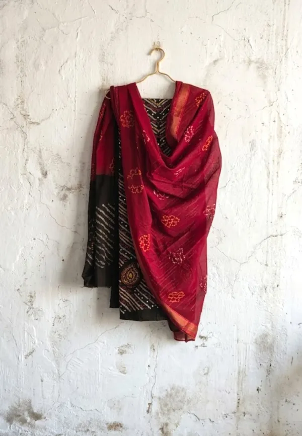 Black_Cotton_Bandhani/Bandhej_Suit_Dress_Materials_Women