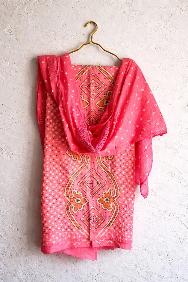 Pink_Cotton_Bandhani/Bandhej_Suit_Dress_Materials_Women