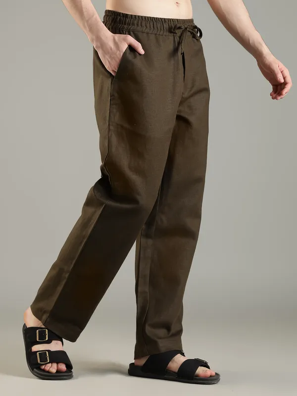 Olive_Cotton_Linen_Blend_Drawstring_Trousers_For_Men