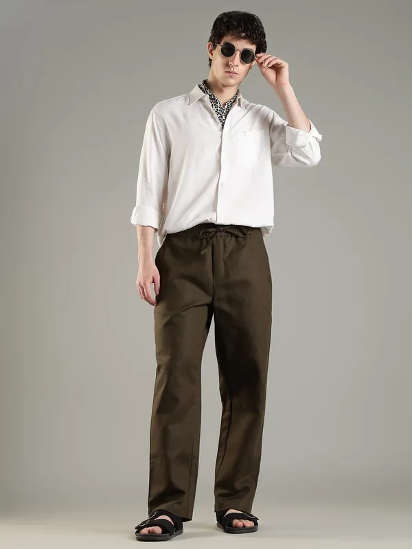 Olive_Cotton_Linen_Blend_Drawstring_Trousers_For_Men