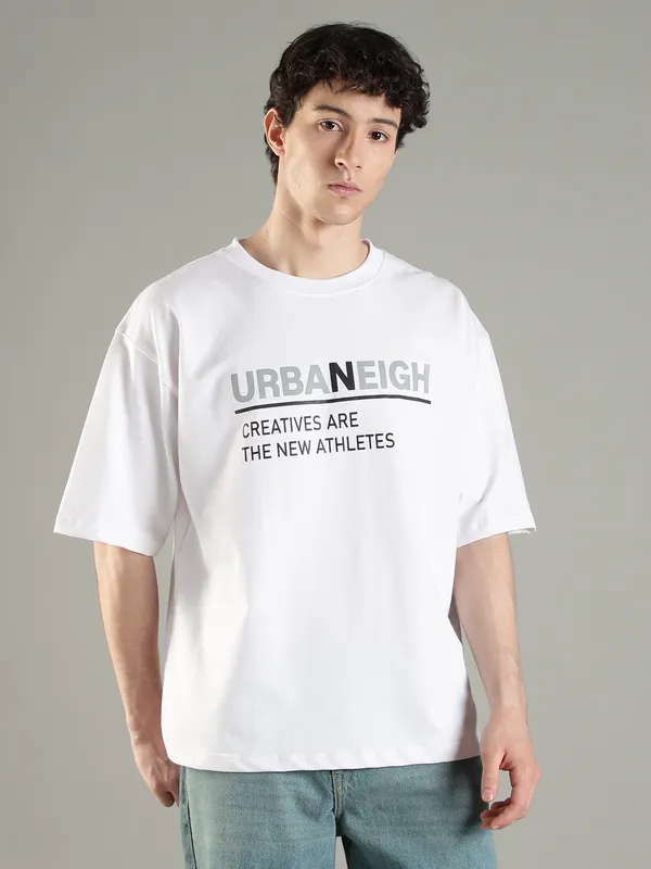 Snow_White_Cotton_Round_Neck_Reg_Fit_Printed_Tee_For_Men