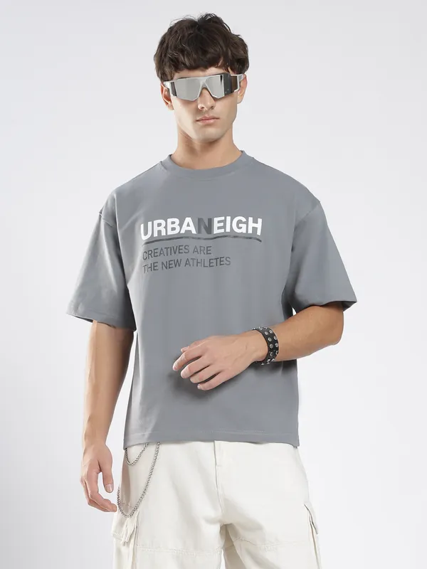 Steel_Grey_Cotton_Round_Neck_Reg_Fit_Printed_Tee_For_Men