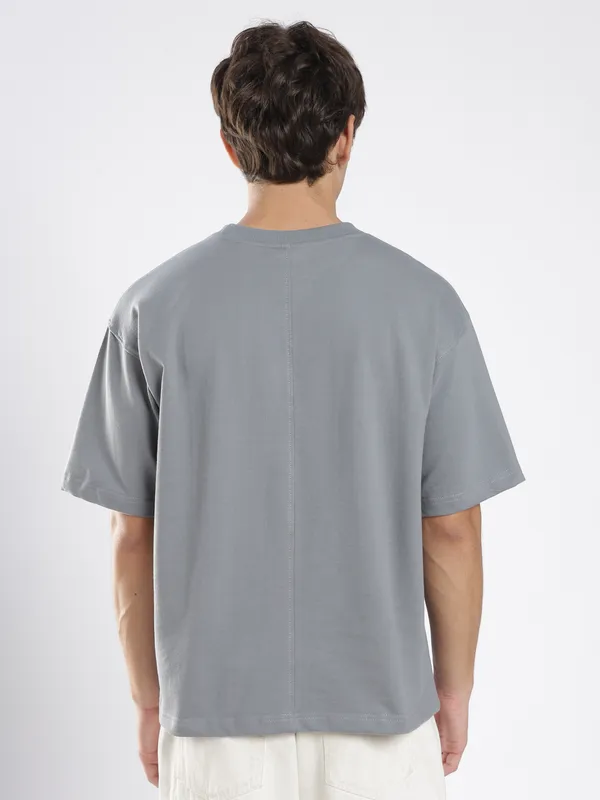 Steel_Grey_Cotton_Round_Neck_Reg_Fit_Printed_Tee_For_Men