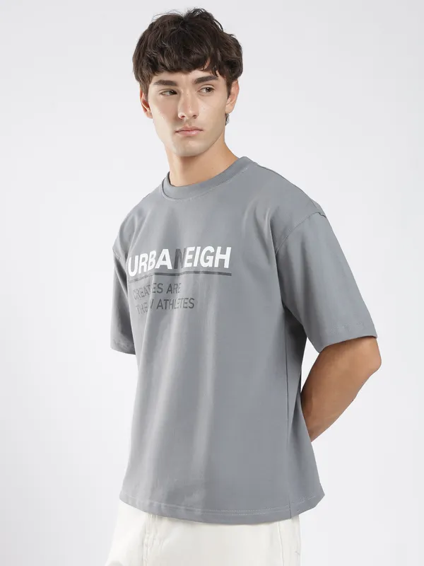 Steel_Grey_Cotton_Round_Neck_Reg_Fit_Printed_Tee_For_Men
