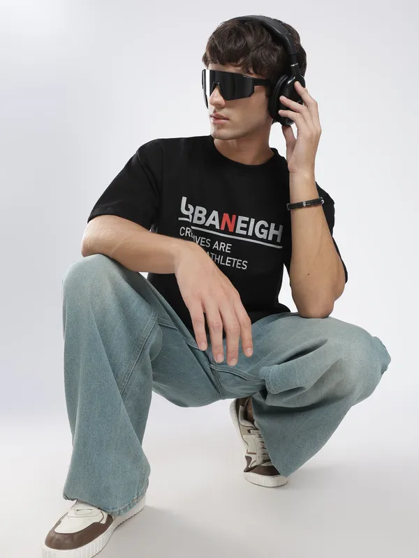Jet_Black_Cotton_Round_Neck_Reg_Fit_Printed_Tee_For_Men
