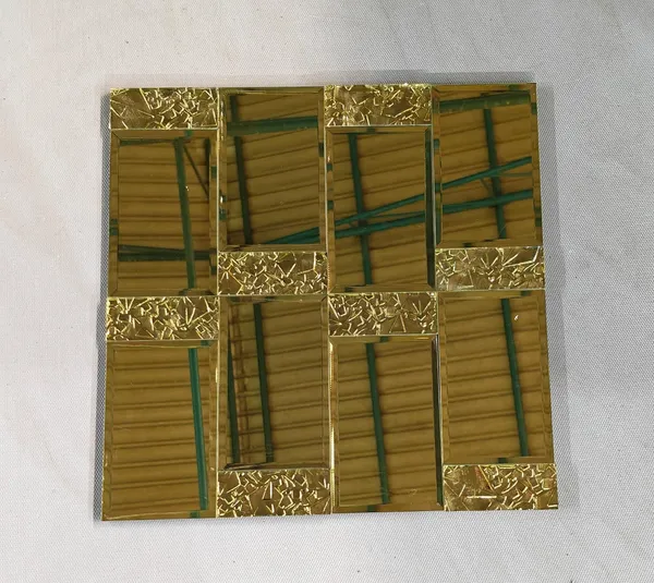 Golden_Self_Adhesive_Glass_Tiles_For_Kitchen_&_Bathroom_Wall_Decoration