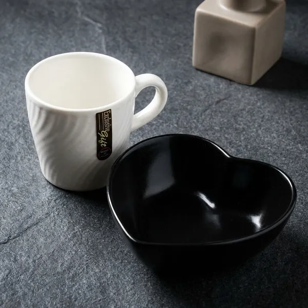 White_Porcelain_Silk_Cafe_Mug_Set_For_Gift_(Pack_of_6)