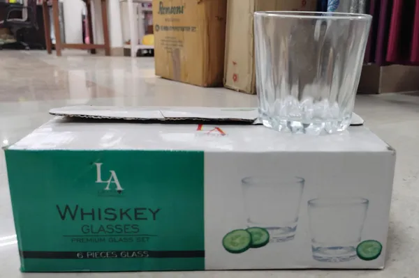 White_Crystal_Whiskey_Glasses_For_Drinkware_(Pack_of_6)
