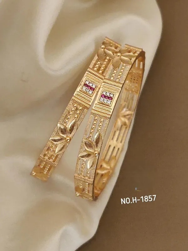 Gold_Brass_Bangles_For_Women