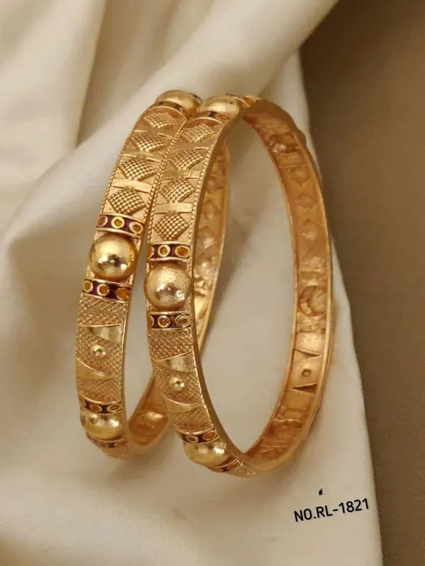 Gold_Plated_Metal_Bangles_For_Women