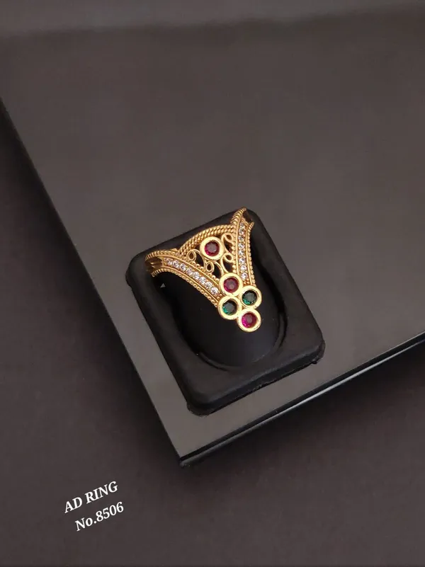 Gold_Alloy_Ring_For_Women