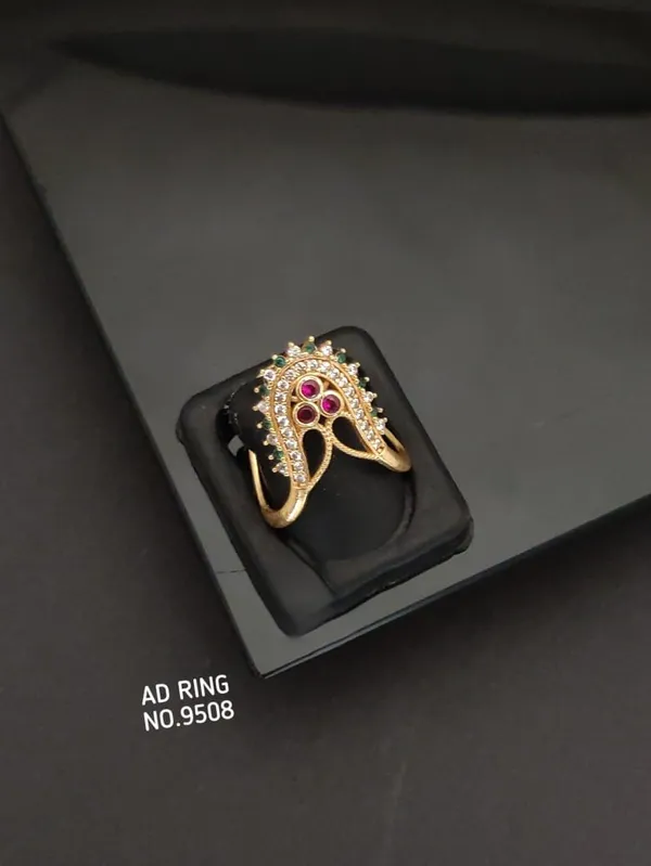Gold_Alloy_Ring_For_Women