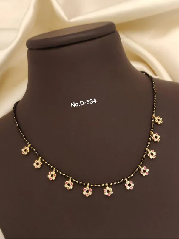 Gold_Alloy_Pendant_For_Women