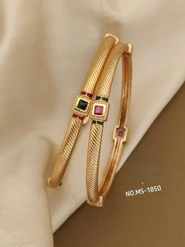 Gold_Brass_Bangles_For_Women