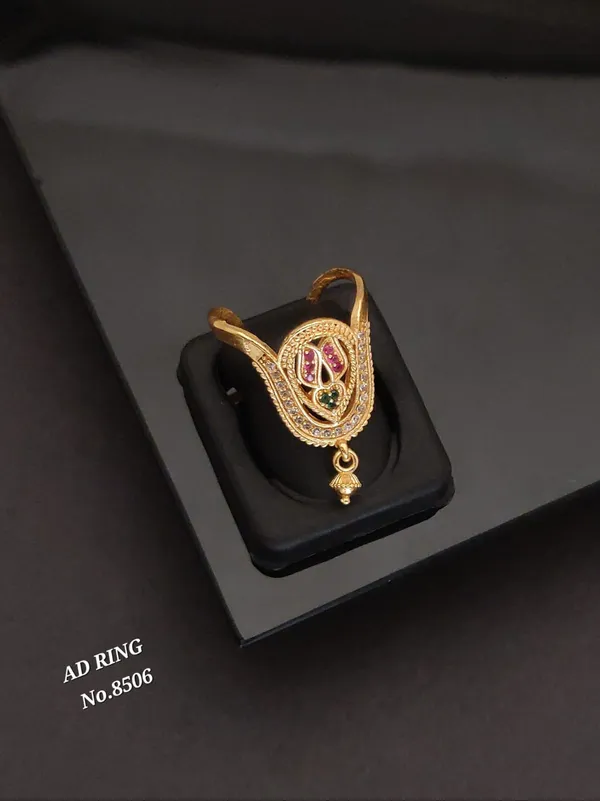 Gold_Alloy_Ring_For_Women