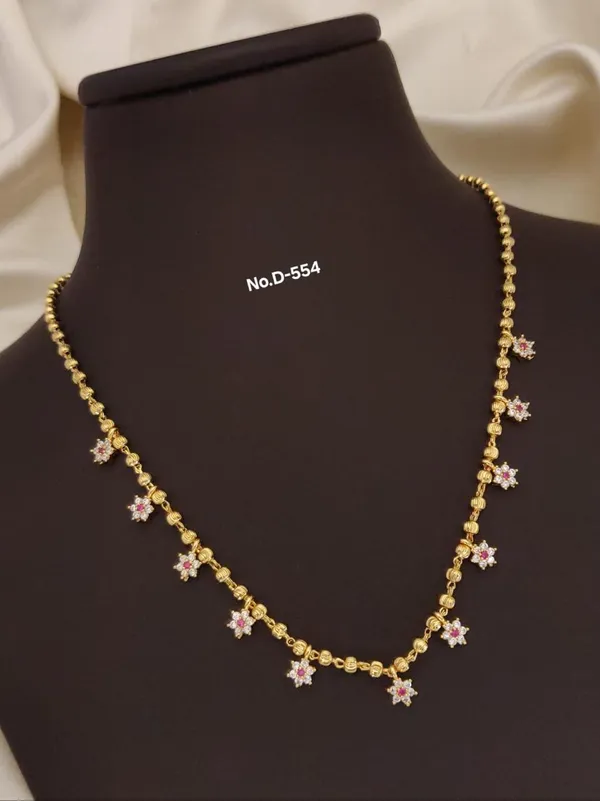Gold_Alloy_Necklace_For_Women