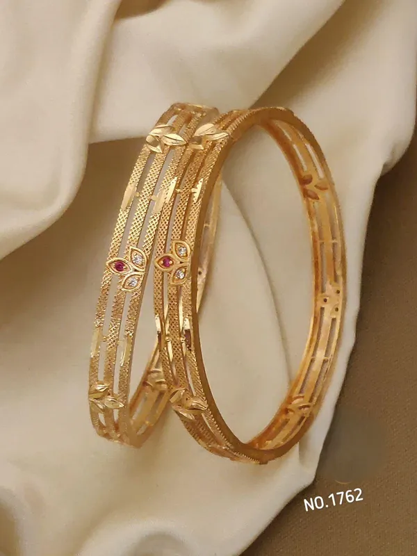 Gold_Brass_Bangles_For_Women