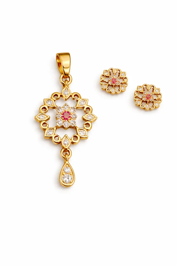 Gold_Alloy_Pendant_For_Women