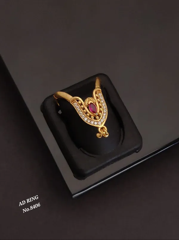 Gold_Alloy_Ring_For_Women