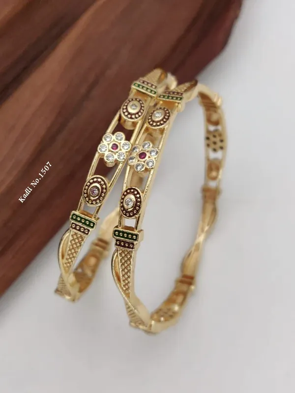 Gold_Metal_With_Meenakari_Enamel_Work_Bangles_For_Women