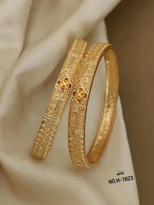 Gold_Plated_Bangles_For_Women